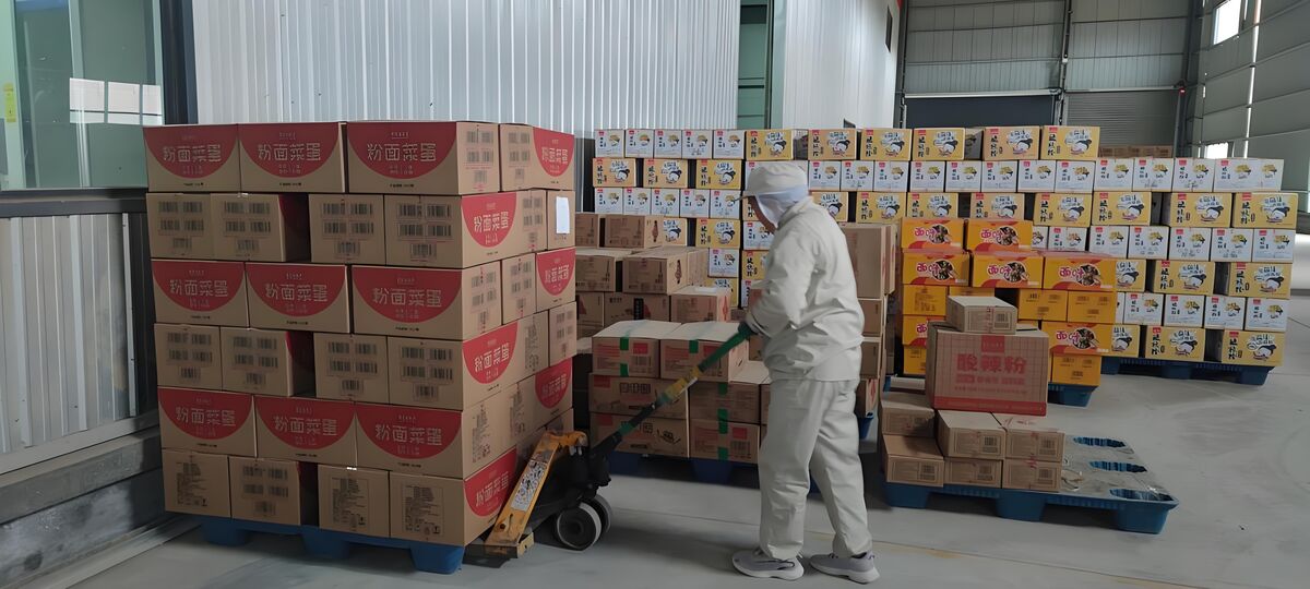 诺安物流仓库作业现场